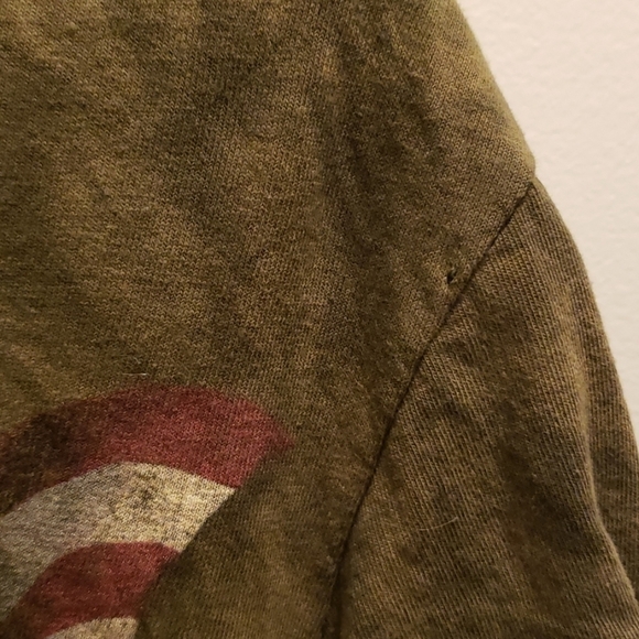 The Mountain Deer & American Flag Tee - Picture 4 of 7